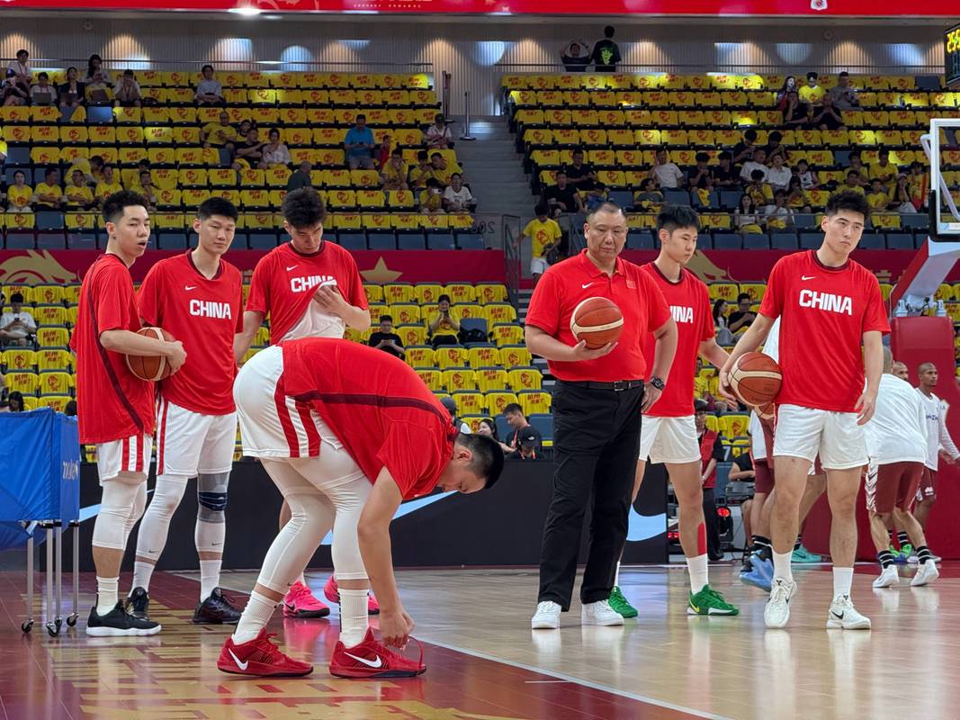 闪电体育五大联赛直播，闪电篮球队