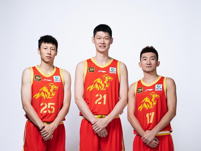 广东男篮今晚比赛直播，广东男篮今晚比赛直播cctv5？