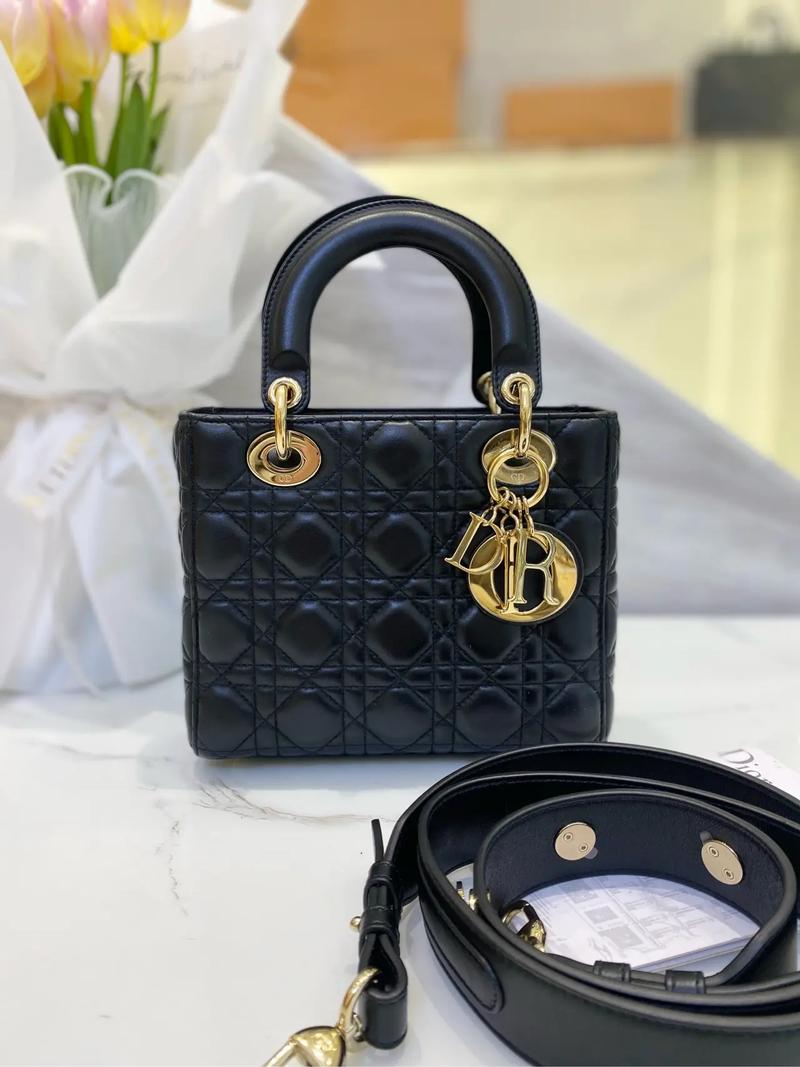 迪奥戴妃包包怎么样，迪奥戴妃包包怎么样好看吗