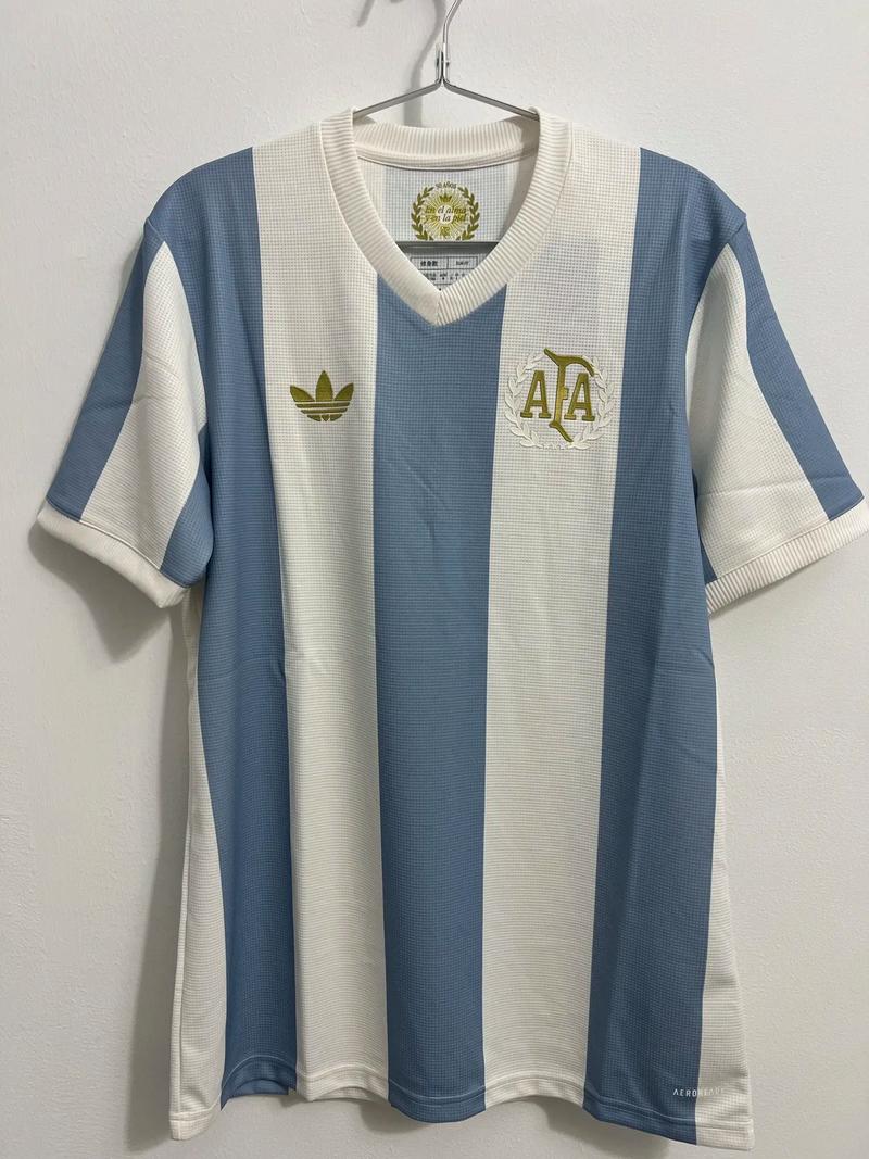阿根廷足球服印梅西，阿根廷国家队 梅西？