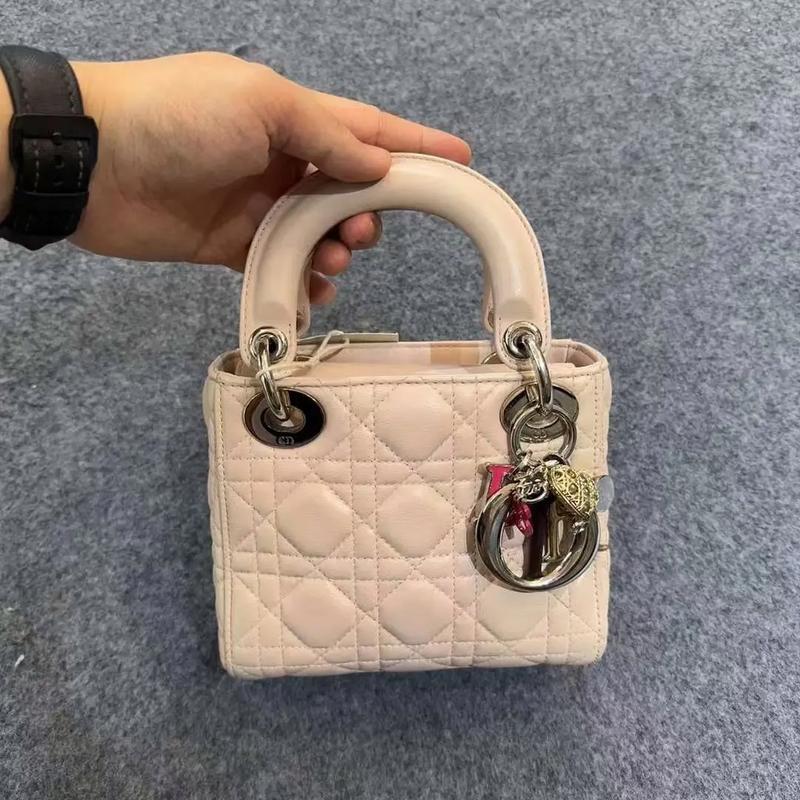 迪奥戴妃公价，迪奥戴妃由来
